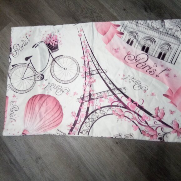 Paris, Eiffel Tower Pillowcase - Picture 6 of 6